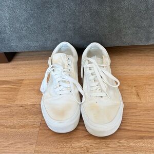 Vans White Sneakers Women’s Size 8.5 Men’s 7